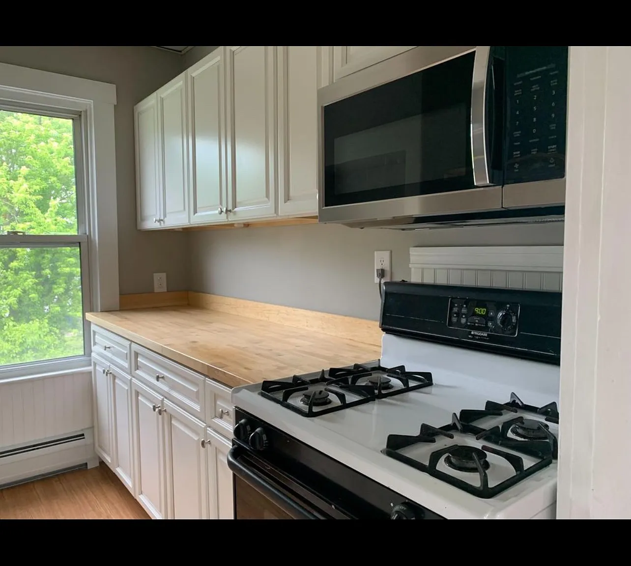 3 bed, 1000 sqft, $2,000 — Photo 1