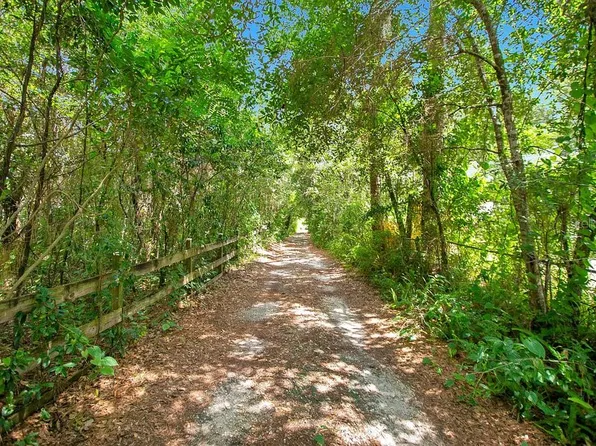 8816 Trevarthon Rd #140, Orlando, FL 32817