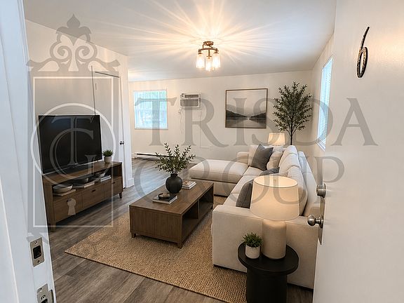 2nd image of 119 Rothesay Ave APT 6