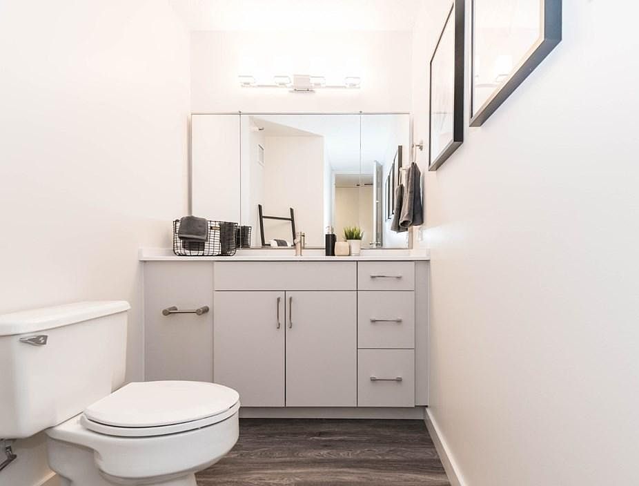 2nd image of 310 S Michigan Ave Unit 1906