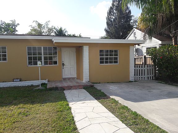 2nd image of 4124 SW 61st Ave