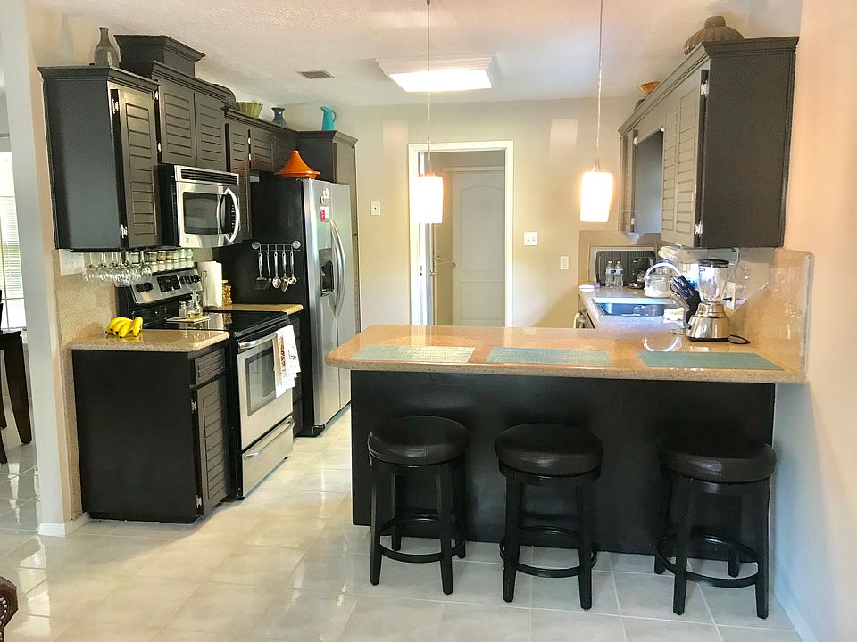 1st image of 15 Serenity Cir
