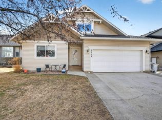 1968 Saskatoon Pl, Kamloops, BC V2E2T1