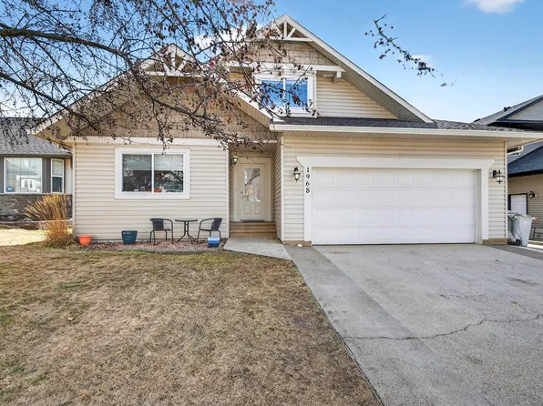 1968 Saskatoon Pl, Kamloops, BC V2E 2T1