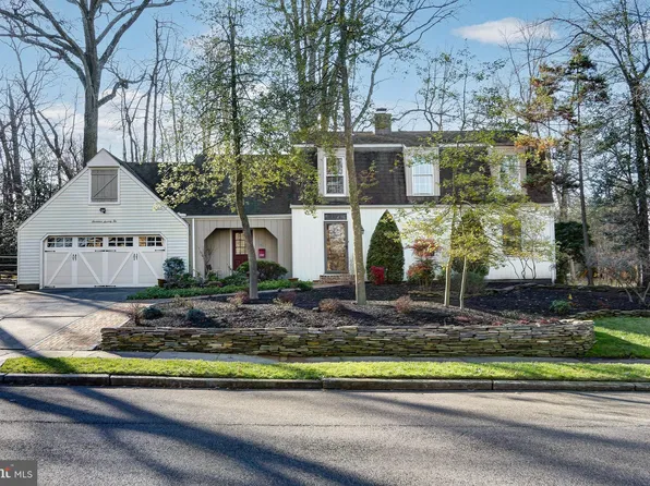 1772 Queen Anne Rd, Cherry Hill, NJ 08003