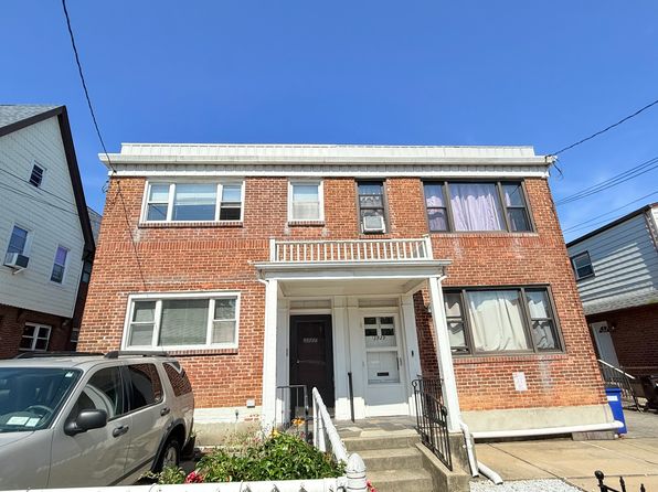 3927 213th St #2