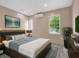 Canterbury At Lincoln, Miami Beach, FL 33139