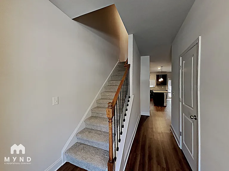 10143 Benton Woods Dr — Photo 2