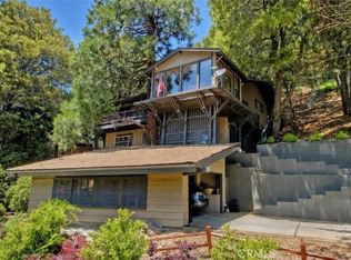 468 Zermat Dr, Crestline, CA 92325