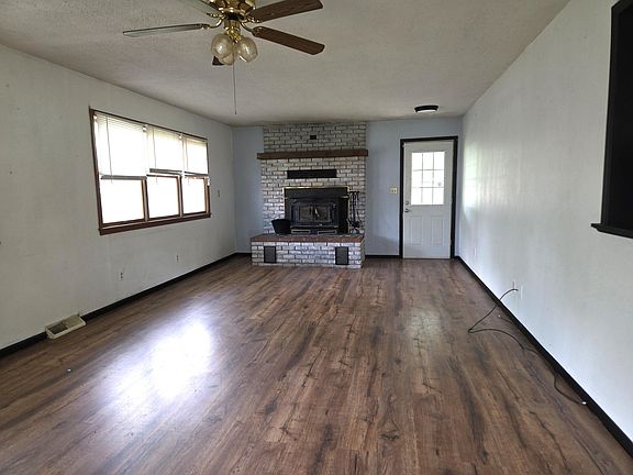2nd image of 922 S Spruce Street