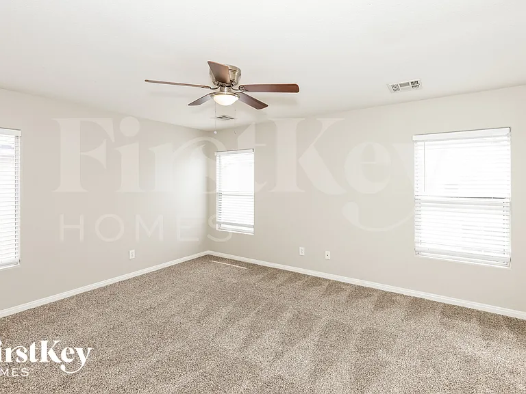 6245 Maidenhair Fern Ct — Photo 8