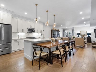 258-260 W 3rd St #1, Boston, MA, 02127