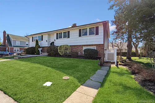 445 S Wellwood Ave Photo 1