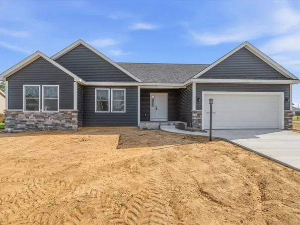 1206 Staceys Meadow Ln, North Liberty, IN 46554