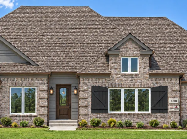 4308 Stone Lake Dr, Zionsville, IN 46077