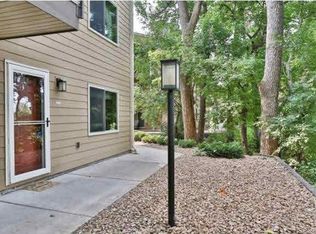 2010 Ridge Dr, Minneapolis, MN 55416