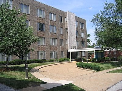 1st image of 8701 Delmar Blvd APT 3C