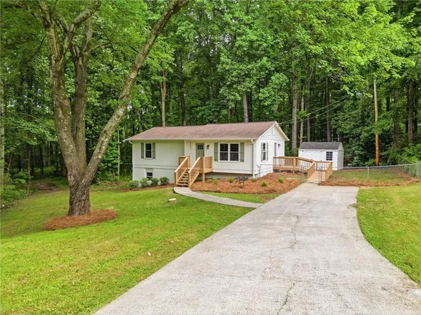 4091 Dustin Dr, Acworth, GA 30101