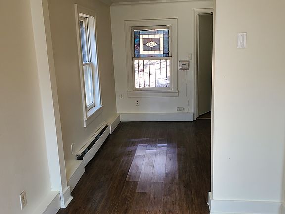 4th image of 45 Park Ave APT 19