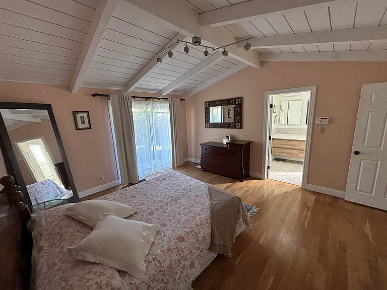 294 Albert Dr — Photo 16