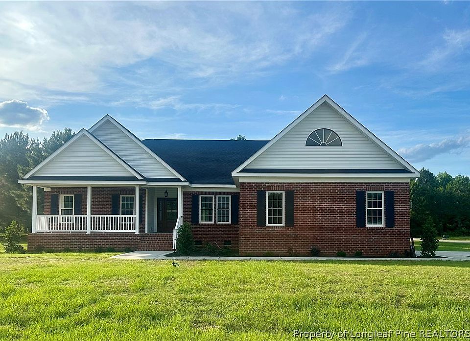 1st image of 18 Floral Springs Rd