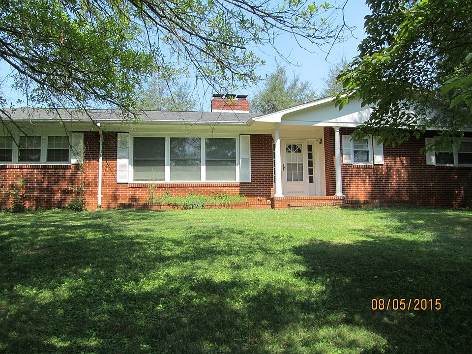 1st image of 3837 E Pine St