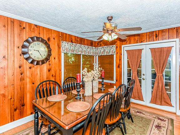 4th image of 1615 Elm Dr