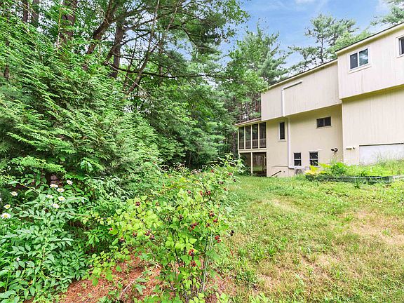 4th image of 353 Summer Street