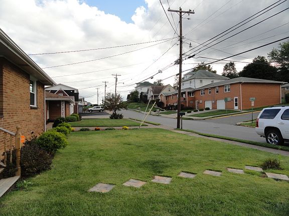4th image of 328 N 10th St