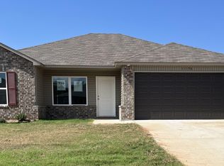 11156 River Valley Dr, Hensley, AR 72065