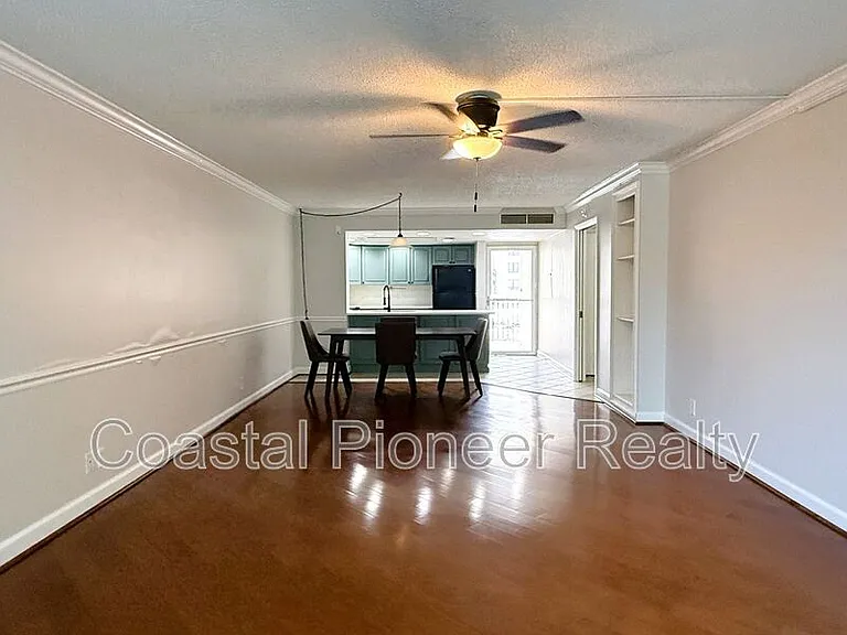 2614 Cove Cay Dr #204 — Photo 7