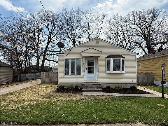 2nd image of 17201 Martha Rd