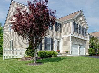 533 Shoemaker Dr, Fountainville, PA 18923