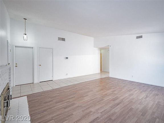5th image of 512 Sportsman Dr