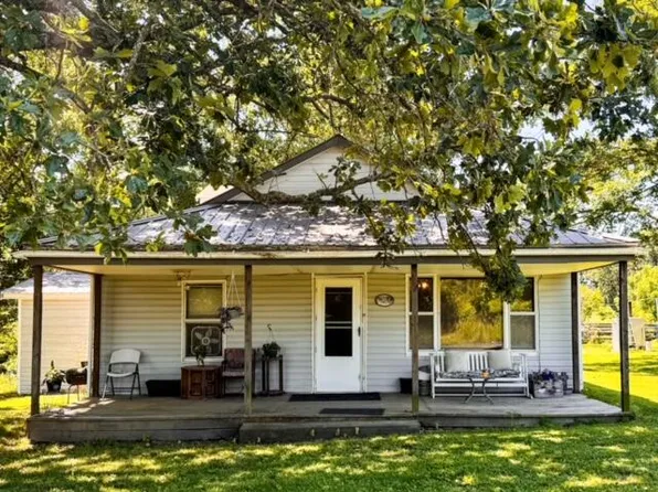21325 Farm Road 2000, Aurora, MO 65605