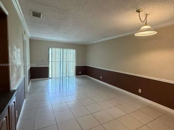 1170 NW 80th Ave #203, Pompano Beach, FL 33063