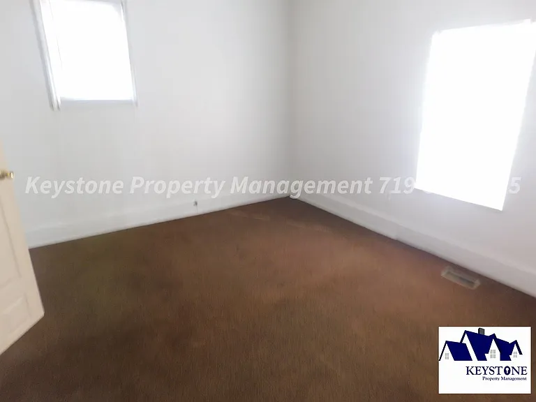 906 N Glendale Ave — Photo 12