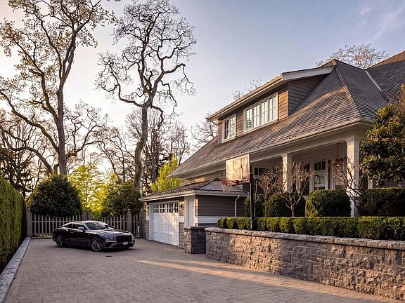 5th image of 2545 Lansdowne Rd