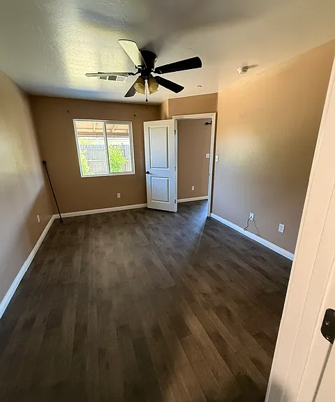 1037 Honeybell Ct — Photo 14
