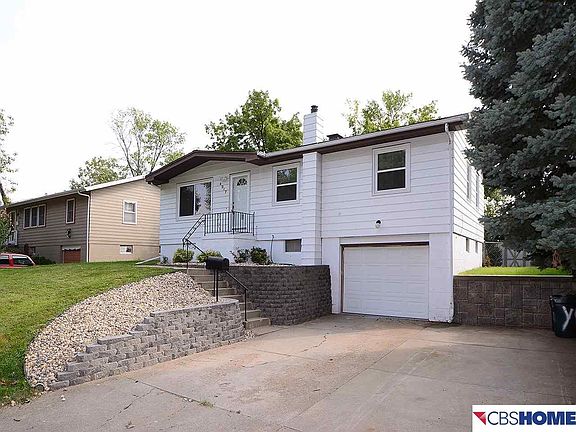 2nd image of 4917 S 121st St