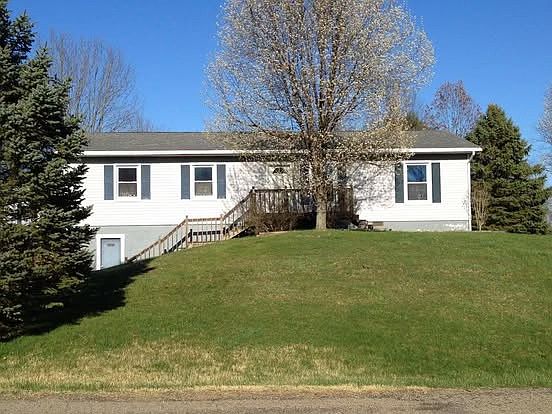 1st image of 215 Greenbrier Dr