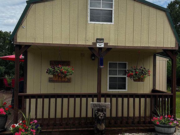 2nd image of 653 Blair Rd