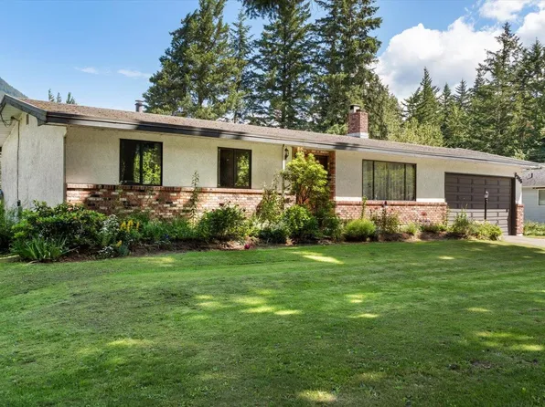63155 Yale Rd, Hope, BC V0X 1L2