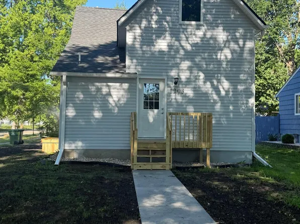 1203 Apel Ave, Worthington, MN 56187