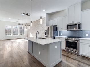 5015 Meridian Ln Unit 1102, Addison, TX