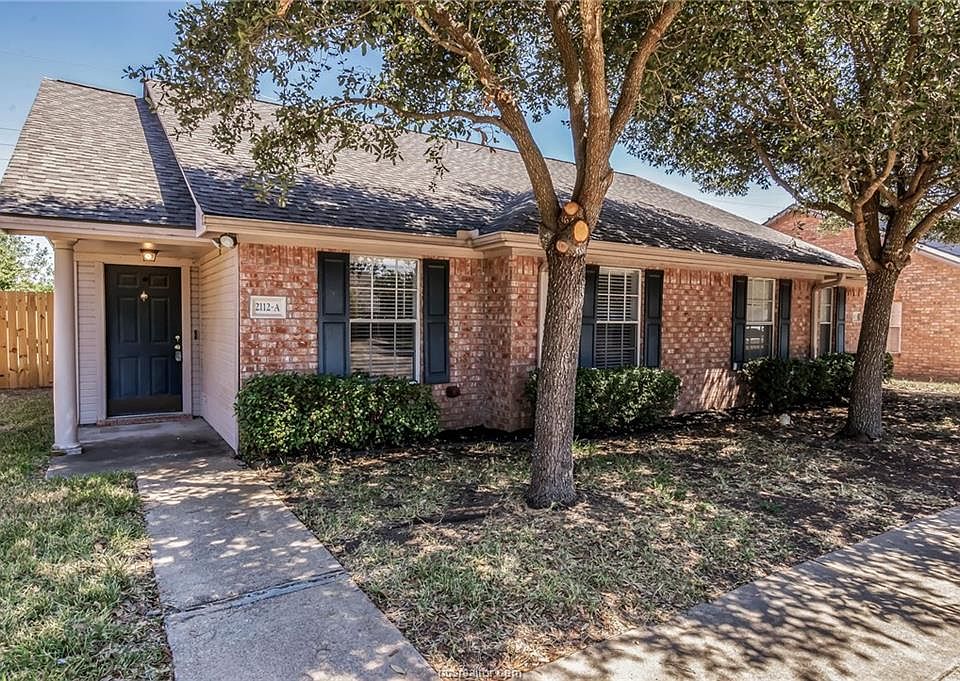 1st image of 2112 Hidden Hollow Cir
