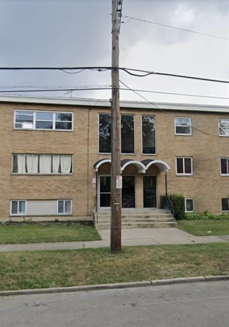 604 West Grand Avenue - 2 — Photo 1
