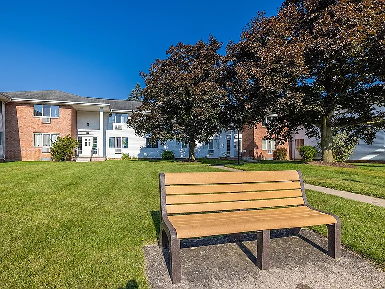 Clintwood Apartments — Photo 16
