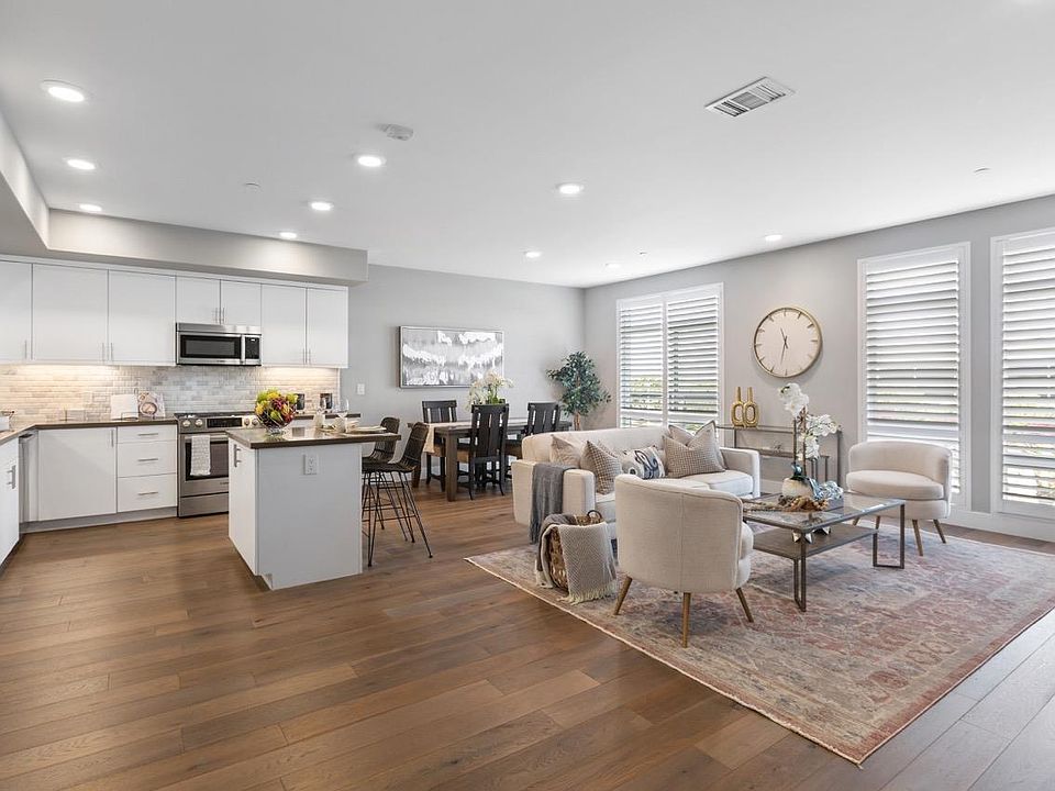 1st image of 400 Mariners Island Blvd #226