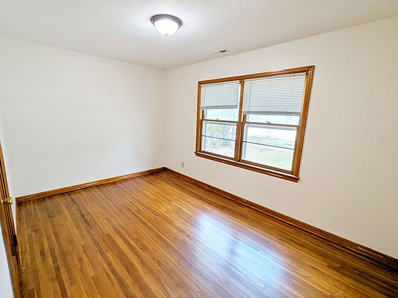 5th image of 2020 N Weber St